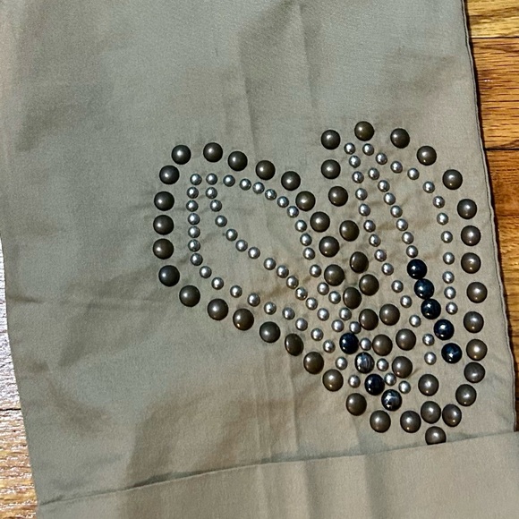 NWOT. P.A.R.O.S.H Bermuda shorts. - Picture 2 of 10